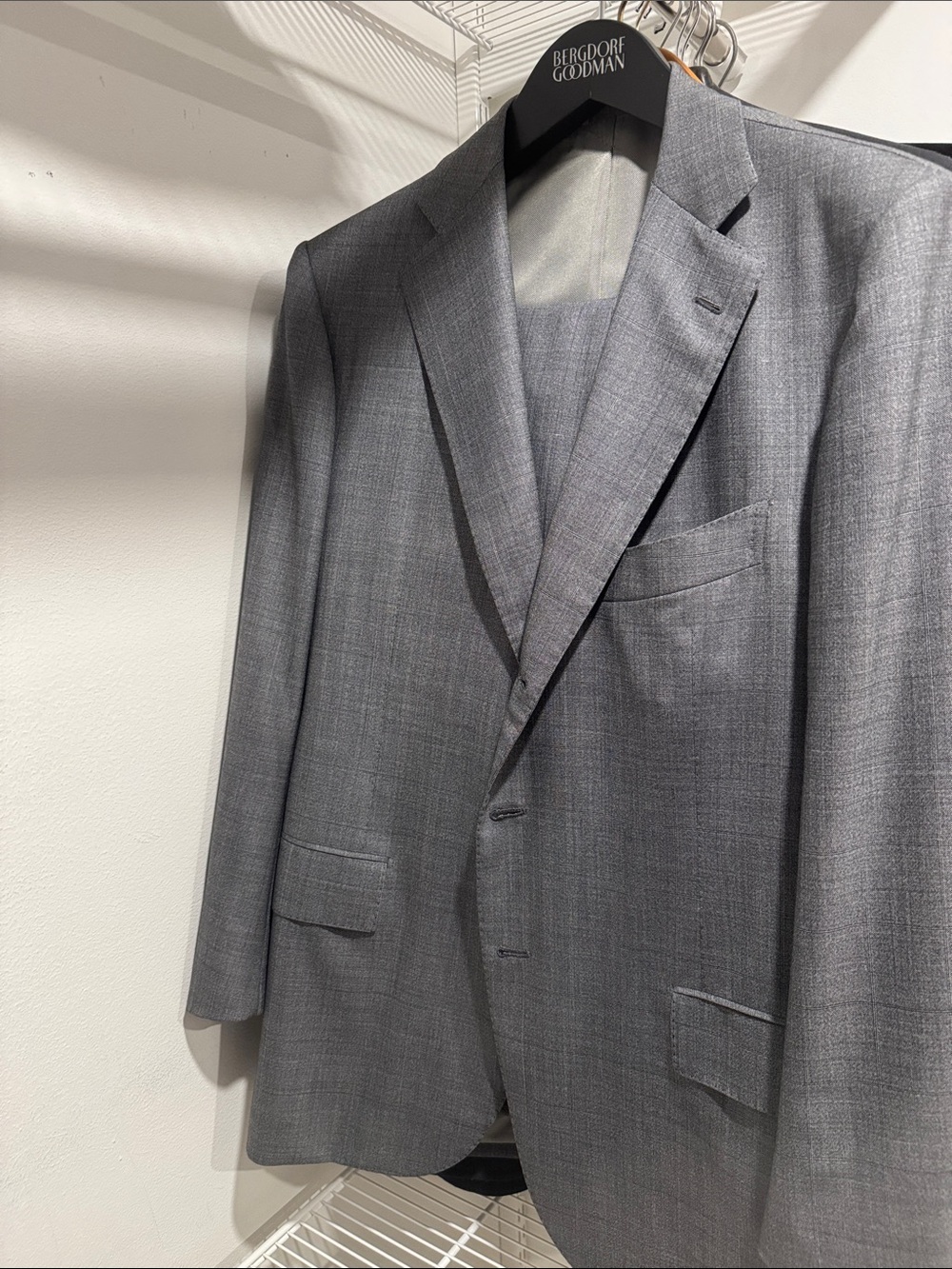 Tailored Gray Men's Suit Blazer – Classic Professional Look